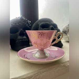 Vintage Tea Cup & Saucer 🎀